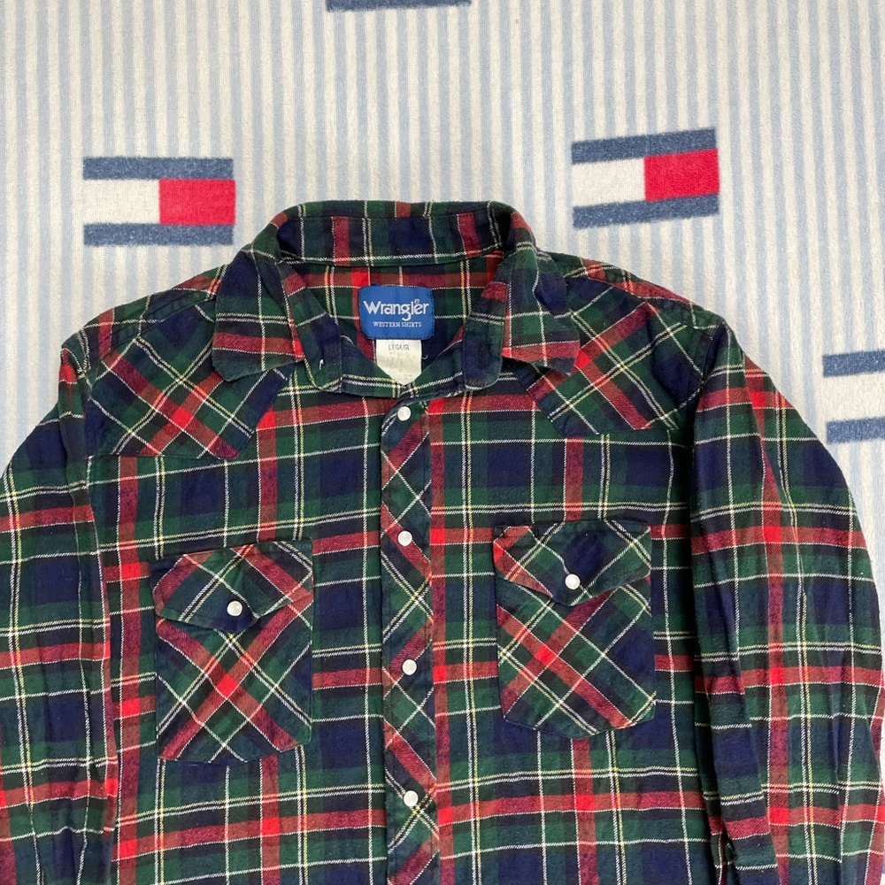 Vintage Wrangler Western Plaid Pearl Snap button down shirt - Picture 3 of 9